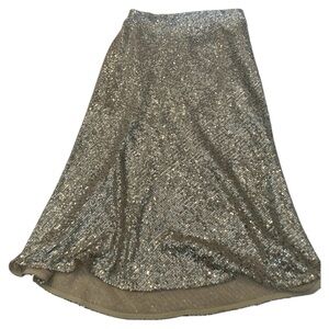 Audrey 3+1 NWT silver sold sequin knee length skirt